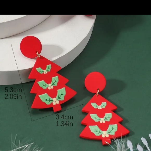 ** BRAND NEW RED HOLLY TREE EARRINGS - Picture 4 of 4